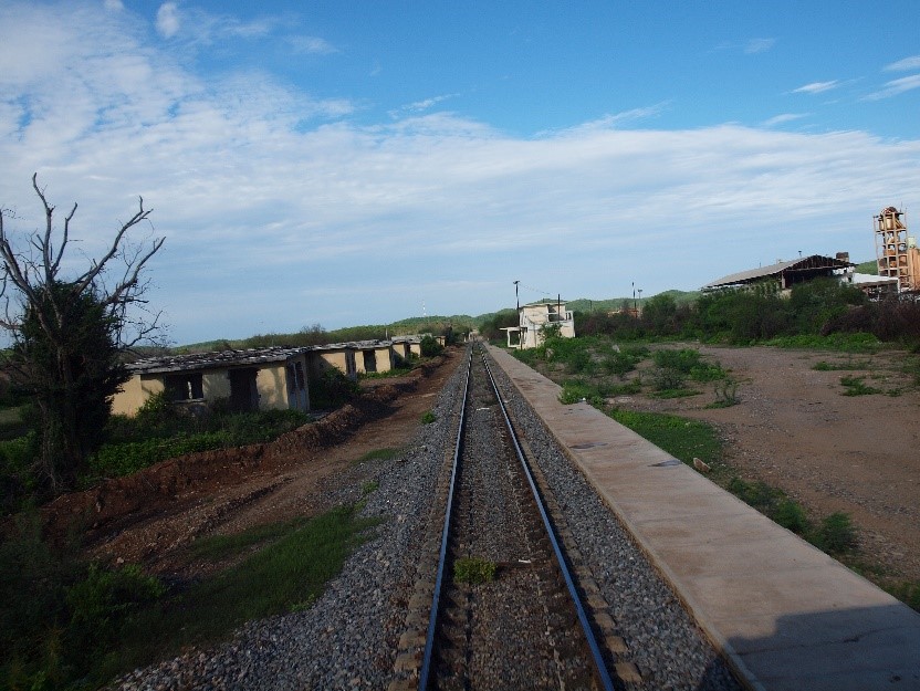 Estación Ing. Humberto Valdés, Km. 823 Fecha de la toma: 30 de julio de 2012.