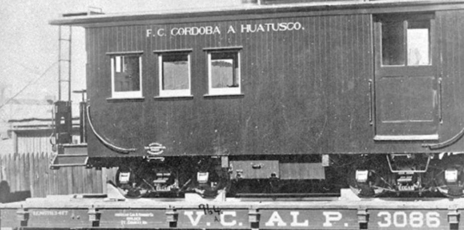 caboose del huatusquito.jpg