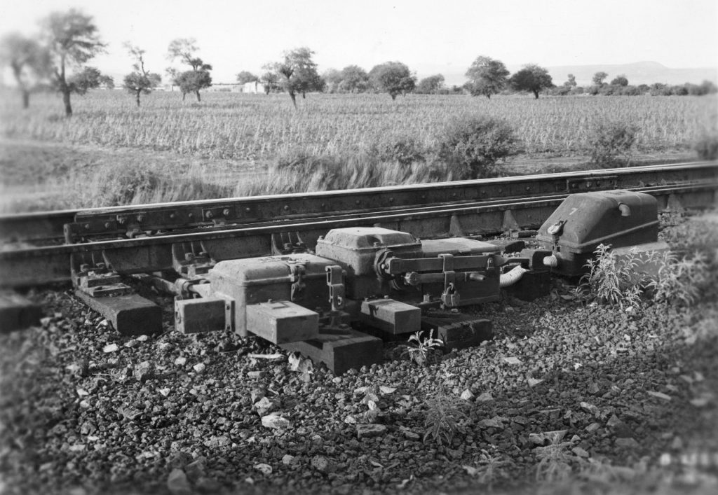 03-001939
