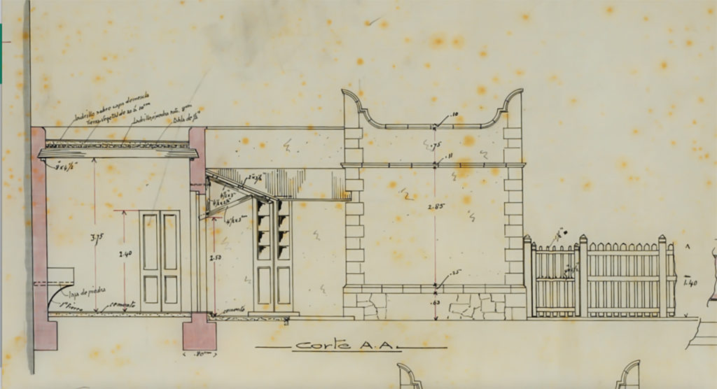Detalle de plano 2. Nótese la descripción del sistema constructivo del techo en la parte izquierda superior, y del suelo en la parte izquierda inferior del plano.